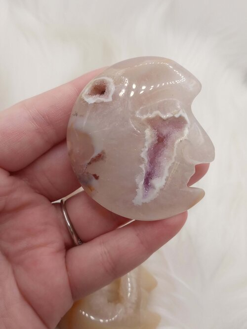 Agate Moon