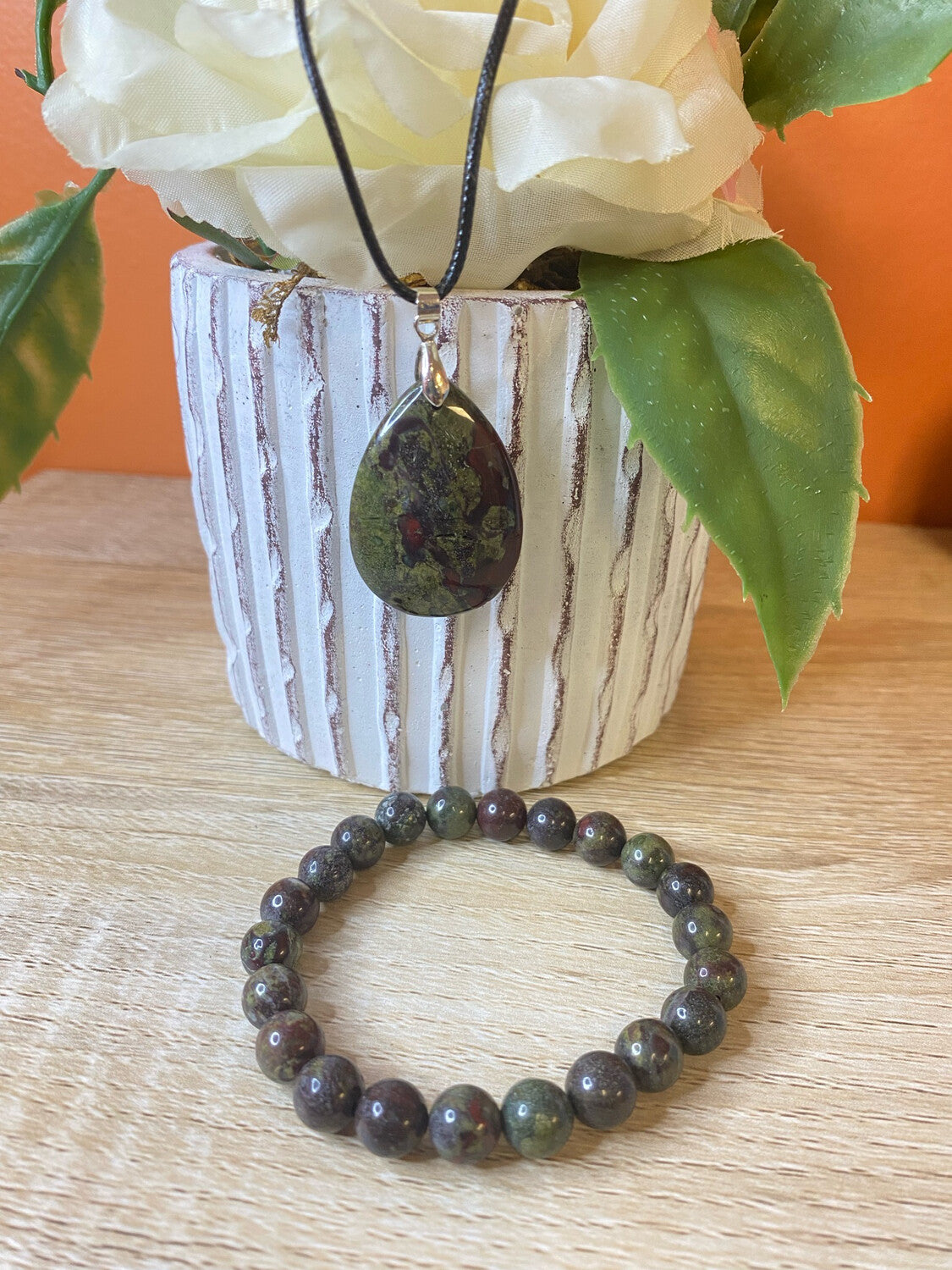 Dragons Blood 2-Piece Jewelry Set